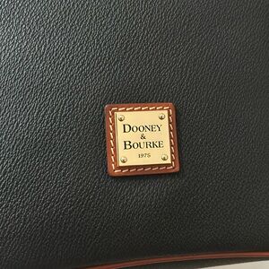 Dooney&Bourke Crossbody black w brown